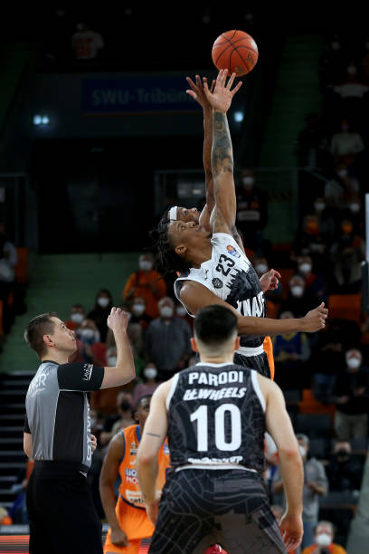 13次对抗 13次对抗