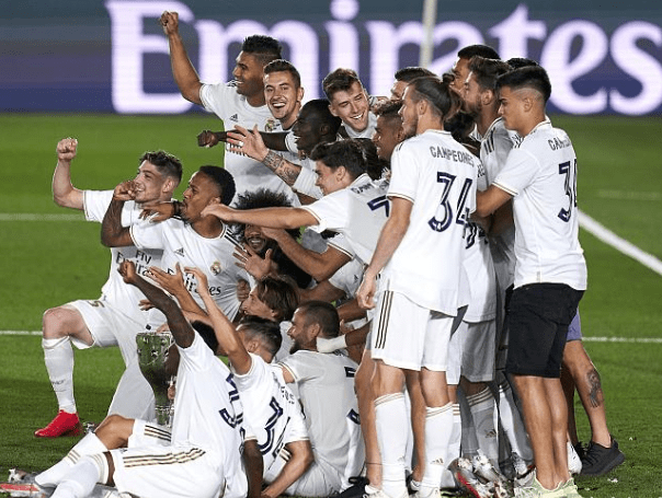 创造了有利 创造了有利