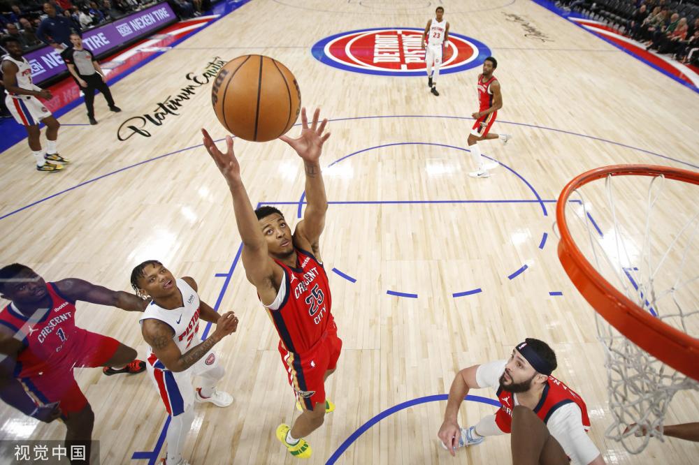 优秀的篮下 优秀的篮下