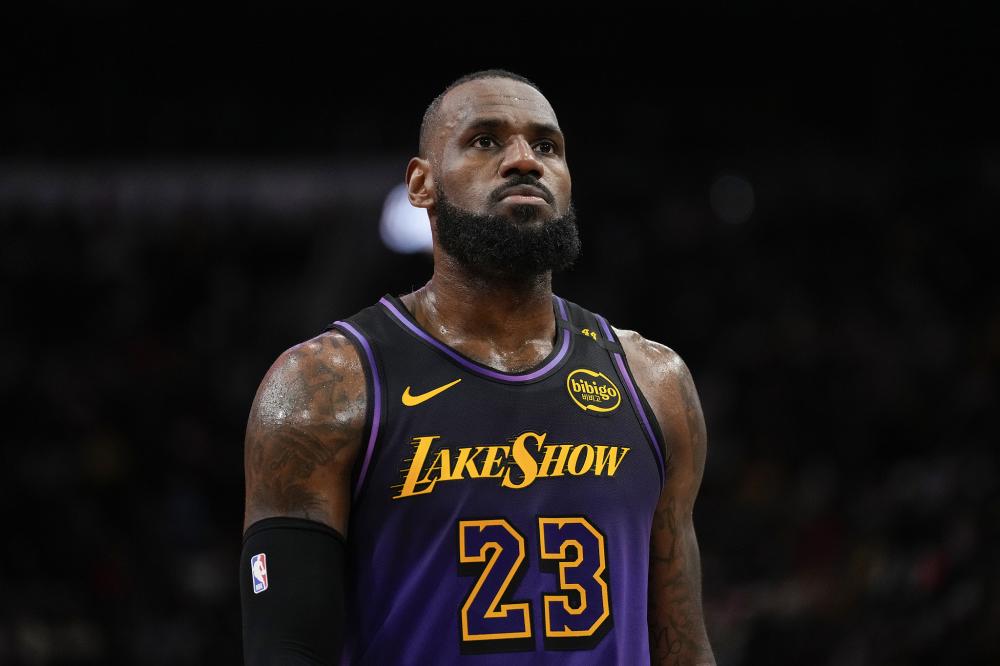 而湖人替补 而湖人替补